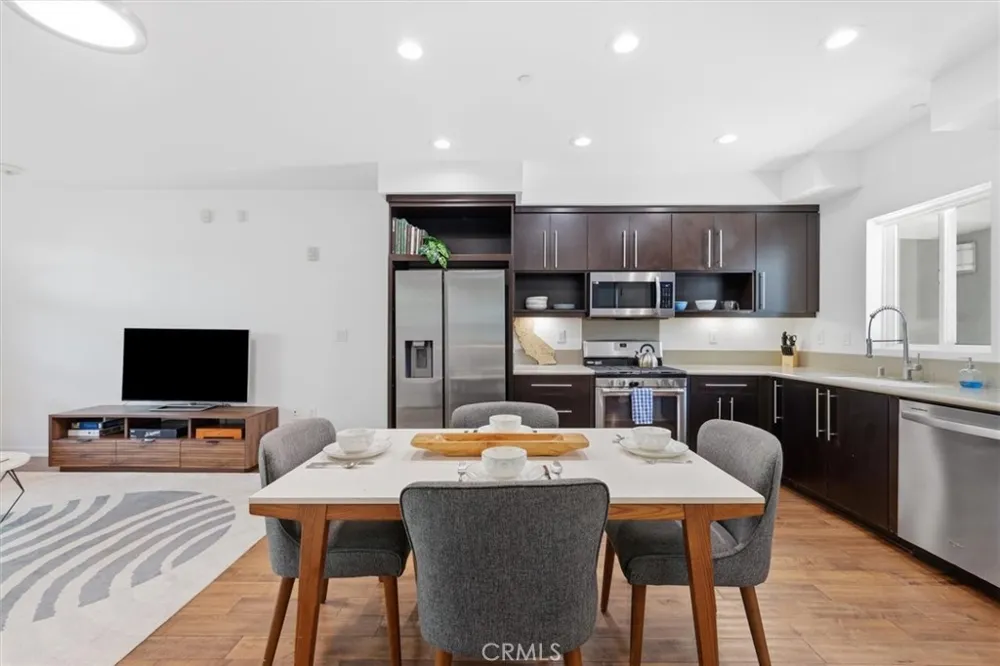 13045 Pacific Promenade #102 Playa Vista, CA 90094