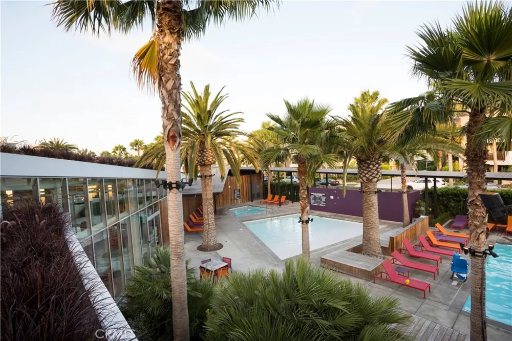 13045 Pacific Promenade #102 Playa Vista, CA 90094