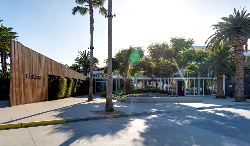 13045 Pacific Promenade #102 Playa Vista, CA 90094
