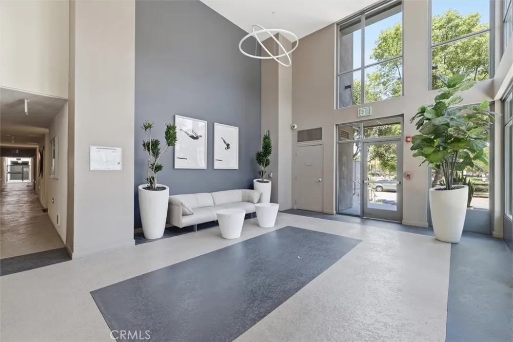 13045 Pacific Promenade #102 Playa Vista, CA 90094
