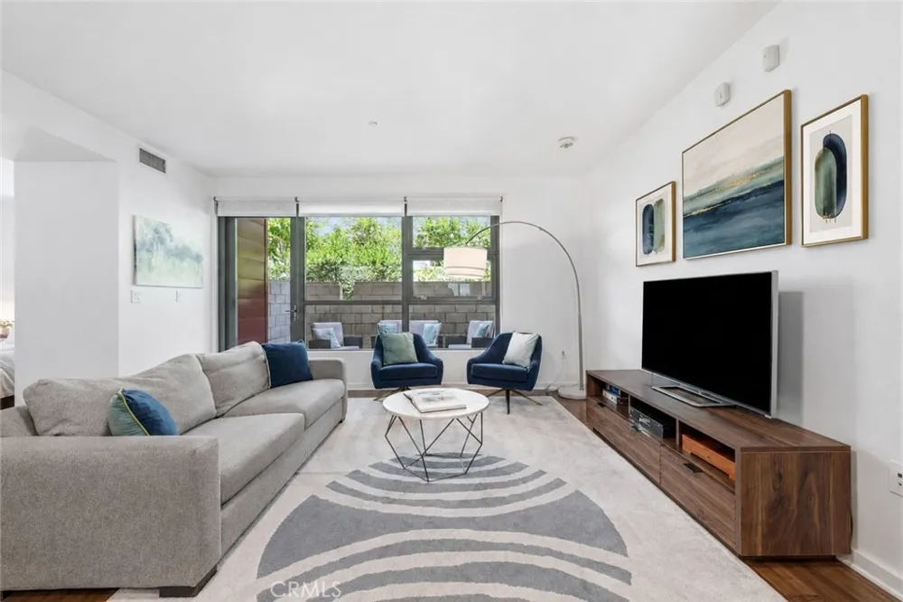 13045 Pacific Promenade #102 Playa Vista, CA 90094