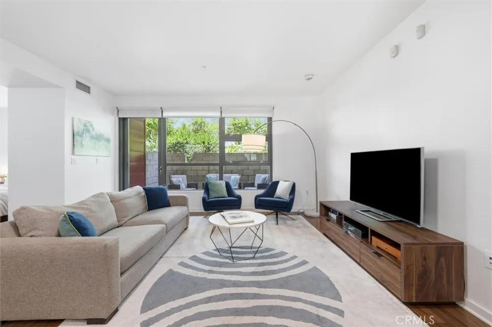 13045 Pacific Promenade #102 Playa Vista, CA 90094
