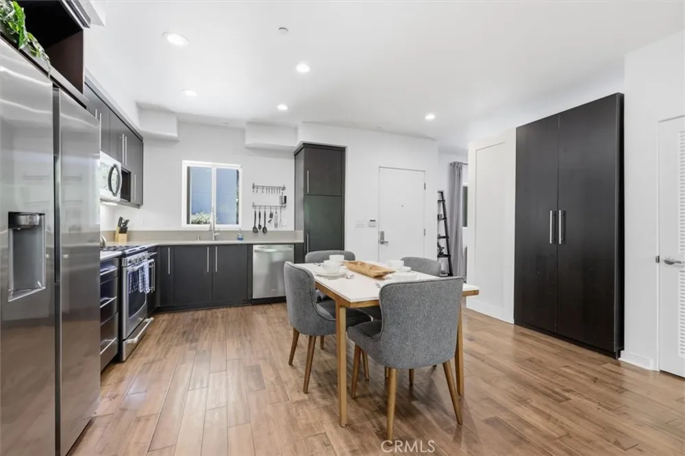 13045 Pacific Promenade #102 Playa Vista, CA 90094