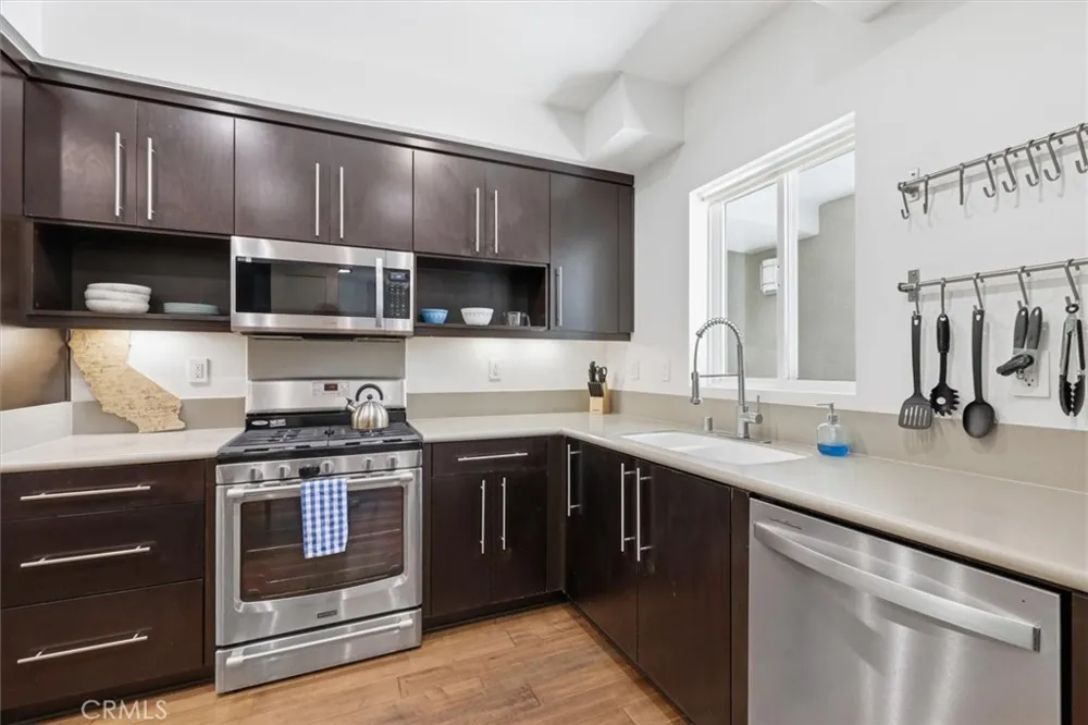 13045 Pacific Promenade #102 Playa Vista, CA 90094