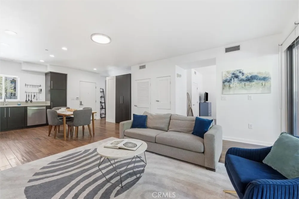 13045 Pacific Promenade #102 Playa Vista, CA 90094