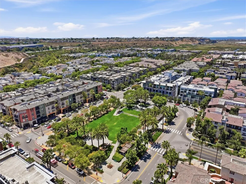 13045 Pacific Promenade #102 Playa Vista, CA 90094