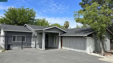 2573 Decca Lane