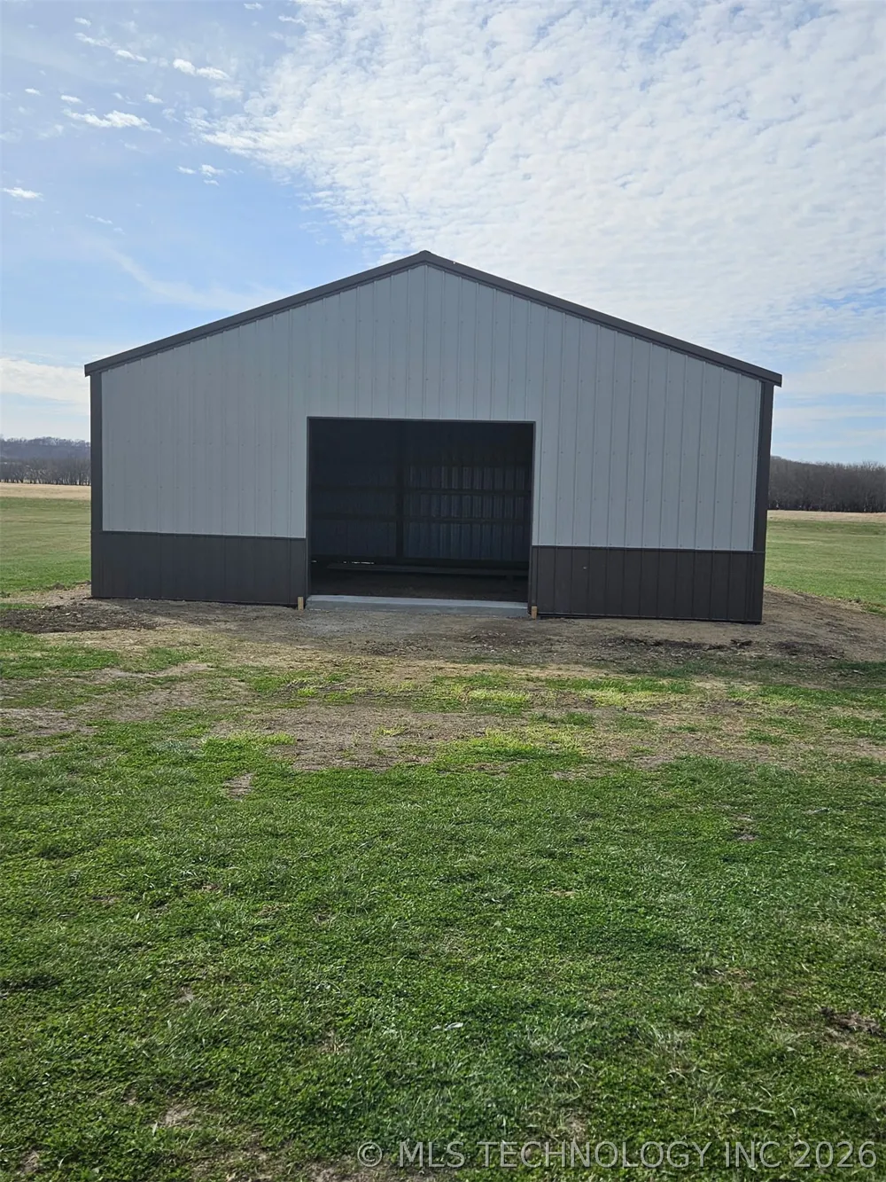8864 S 4170 ROAD Claremore, OK 74017