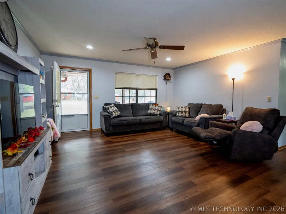 101 Park Drive Madill, OK 73446