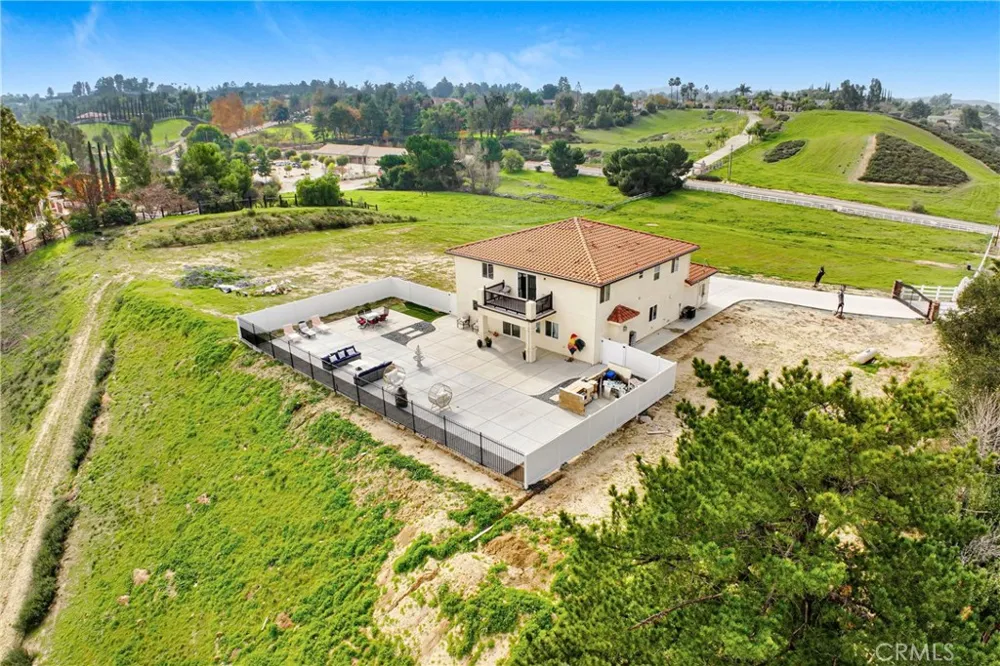 31291 Tommy Temecula, CA 92591