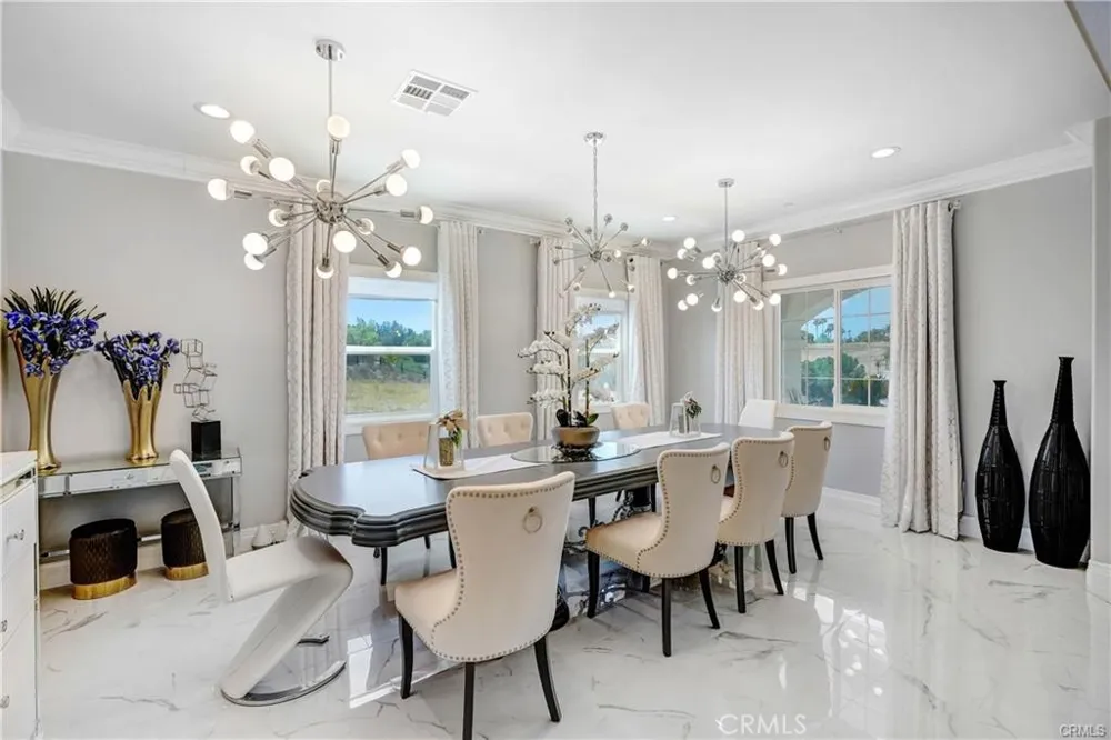 31291 Tommy Temecula, CA 92591