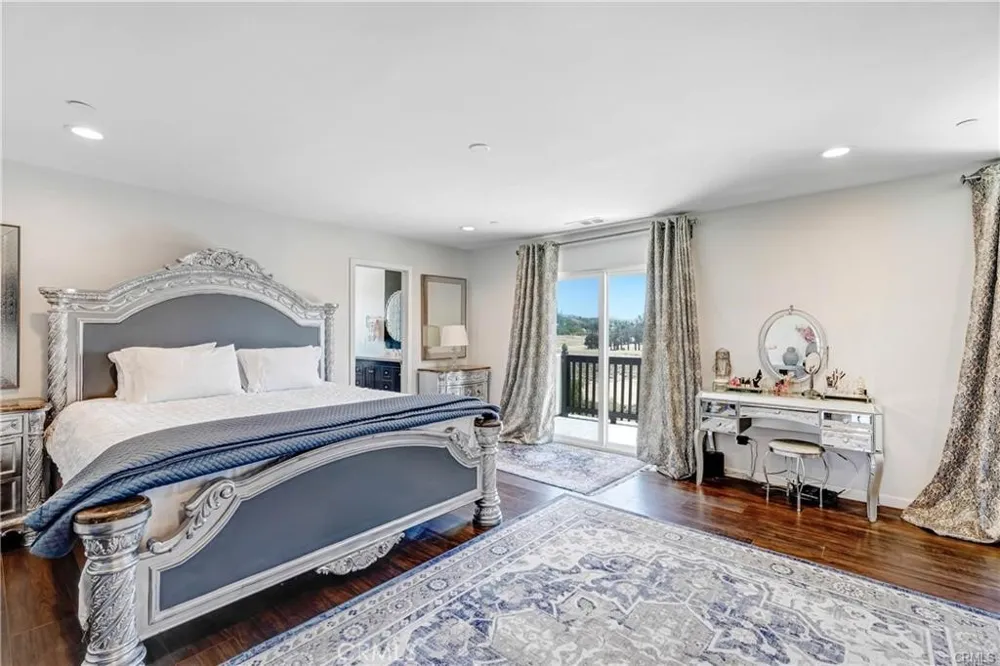 31291 Tommy Temecula, CA 92591