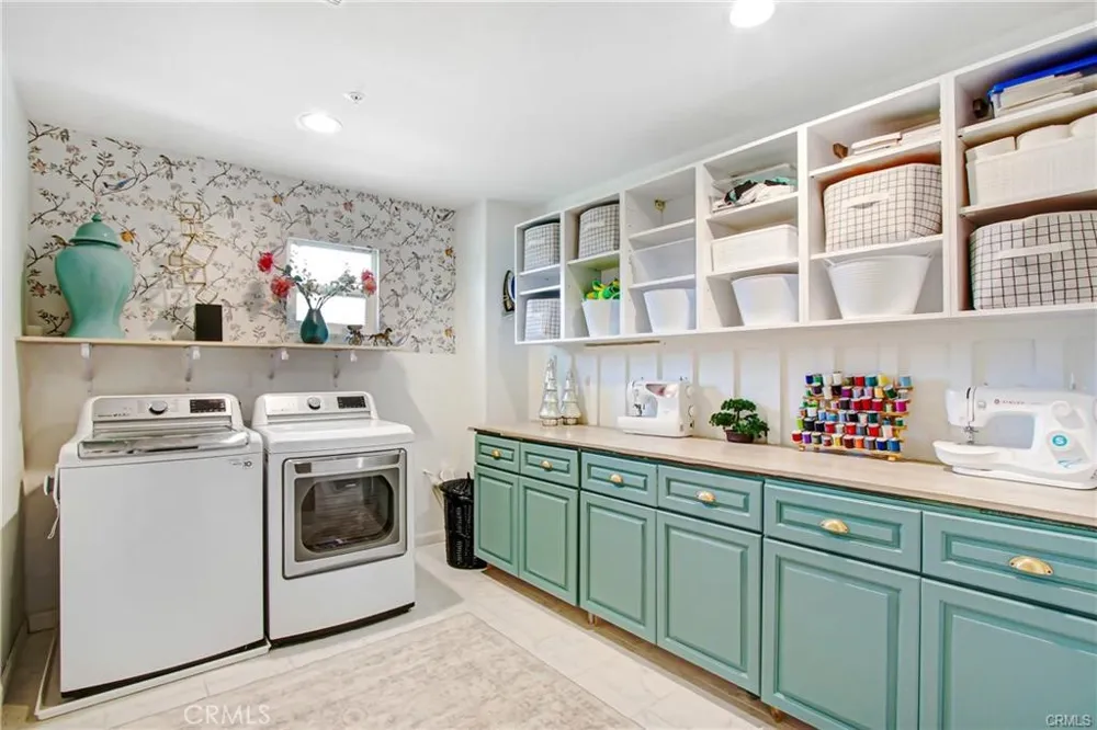 31291 Tommy Temecula, CA 92591