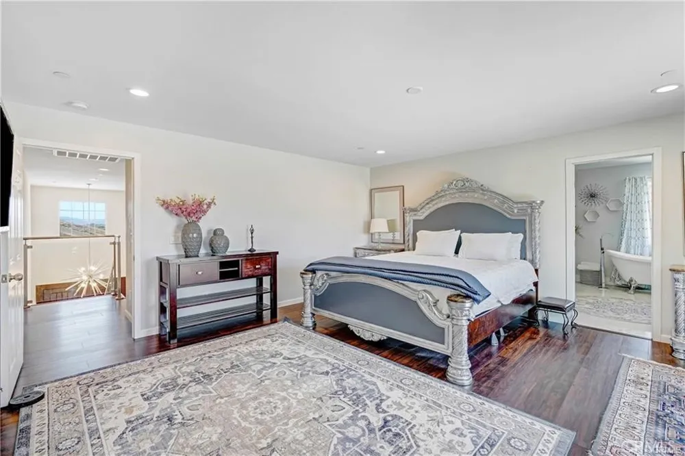 31291 Tommy Temecula, CA 92591