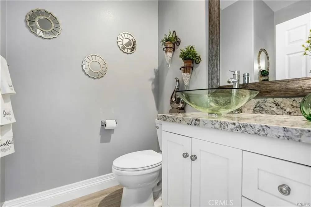 31291 Tommy Temecula, CA 92591