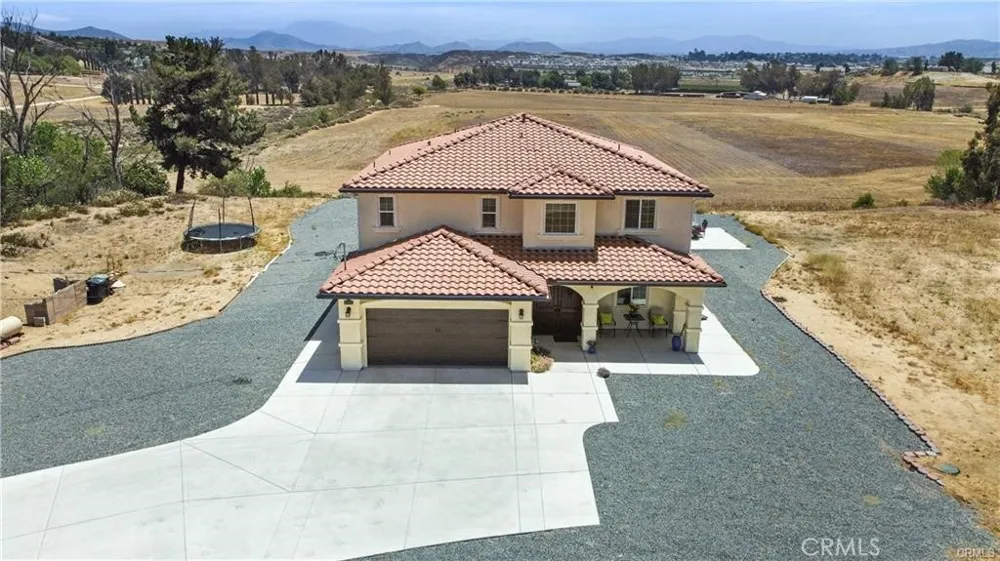 31291 Tommy Temecula, CA 92591