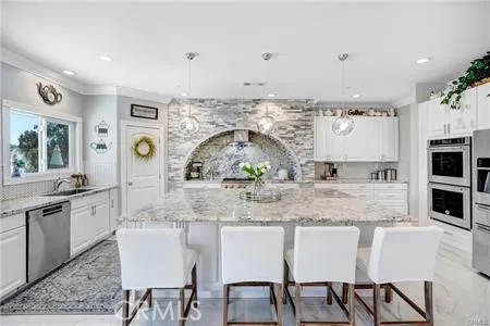 31291 Tommy Temecula, CA 92591