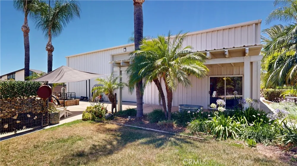 17850 Vista Del Lago Riverside, CA 92503