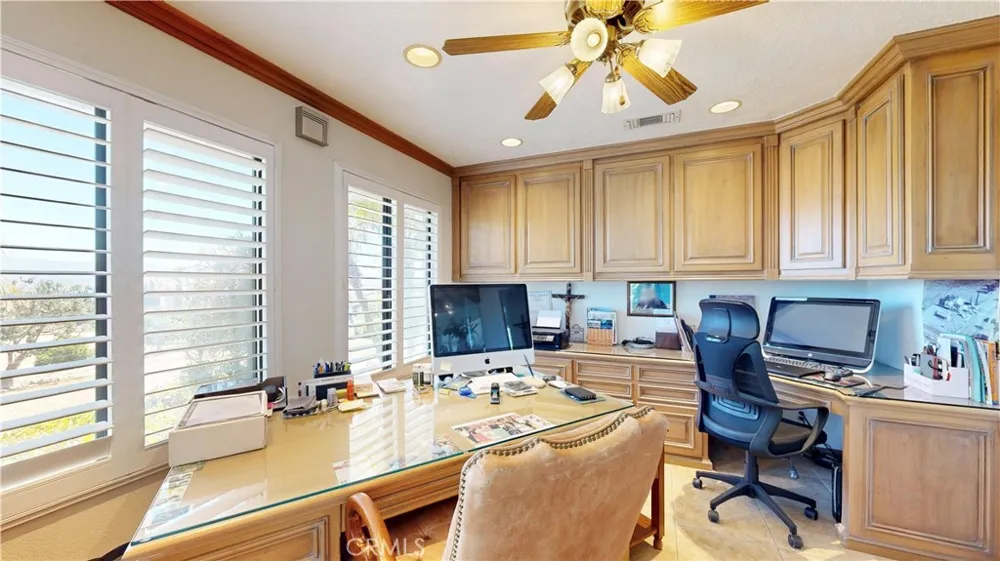 17850 Vista Del Lago Riverside, CA 92503