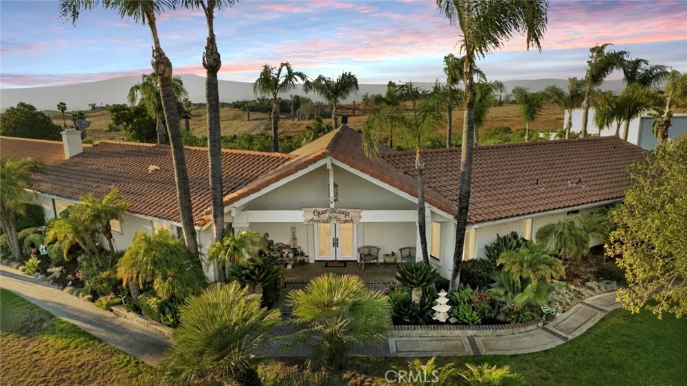 17850 Vista Del Lago Riverside, CA 92503