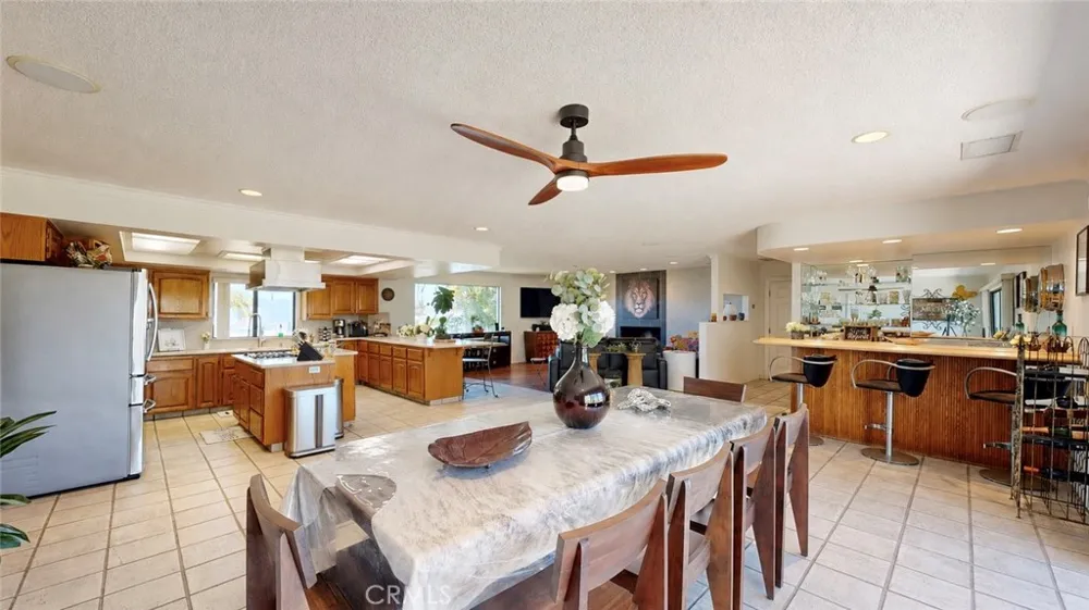 17850 Vista Del Lago Riverside, CA 92503