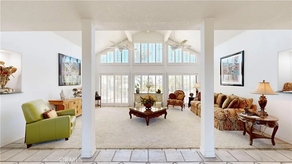 17850 Vista Del Lago Riverside, CA 92503