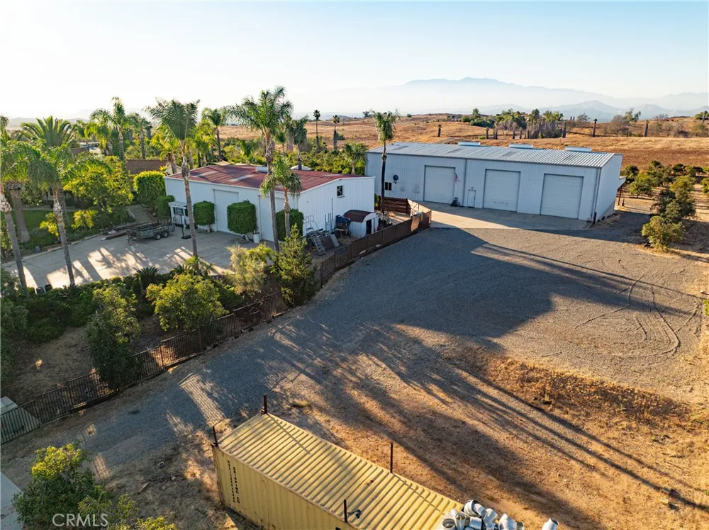17850 Vista Del Lago Riverside, CA 92503