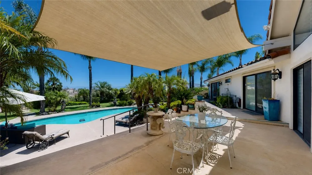 17850 Vista Del Lago Riverside, CA 92503