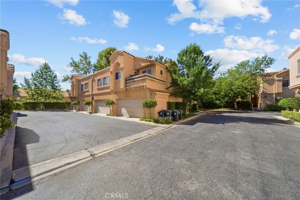 25234 Steinbeck #A Stevenson Ranch, CA 91381