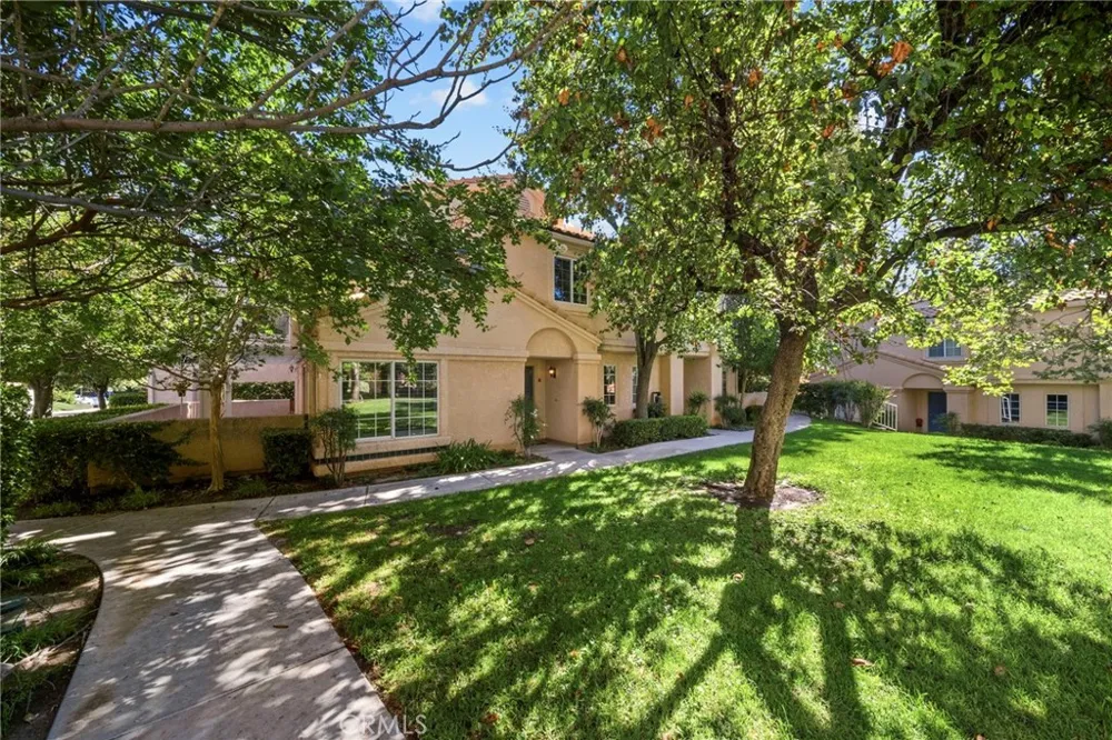 25234 Steinbeck #A Stevenson Ranch, CA 91381