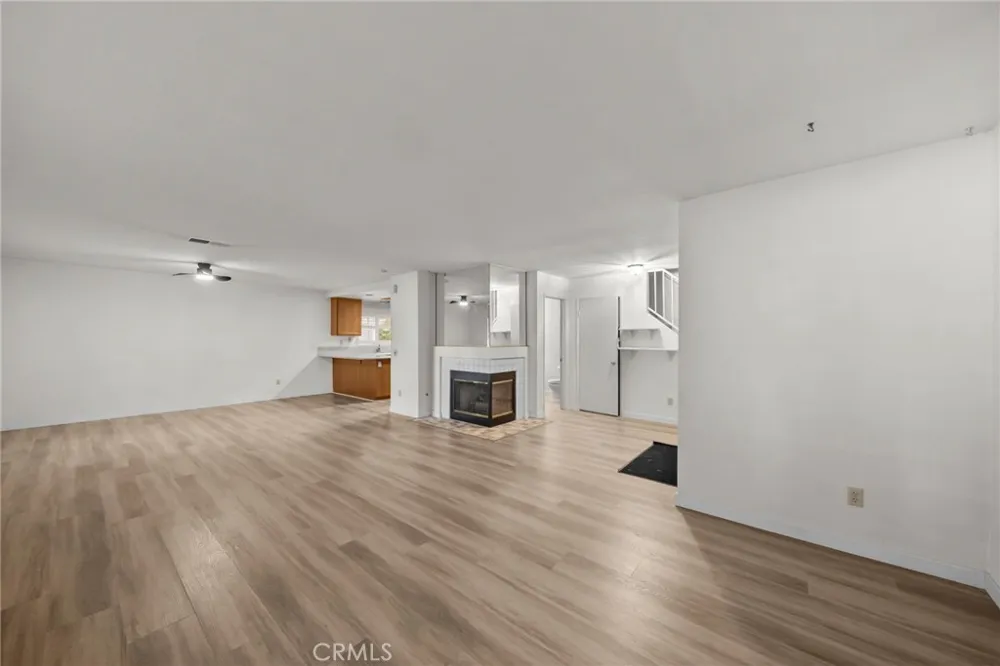 25234 Steinbeck #A Stevenson Ranch, CA 91381