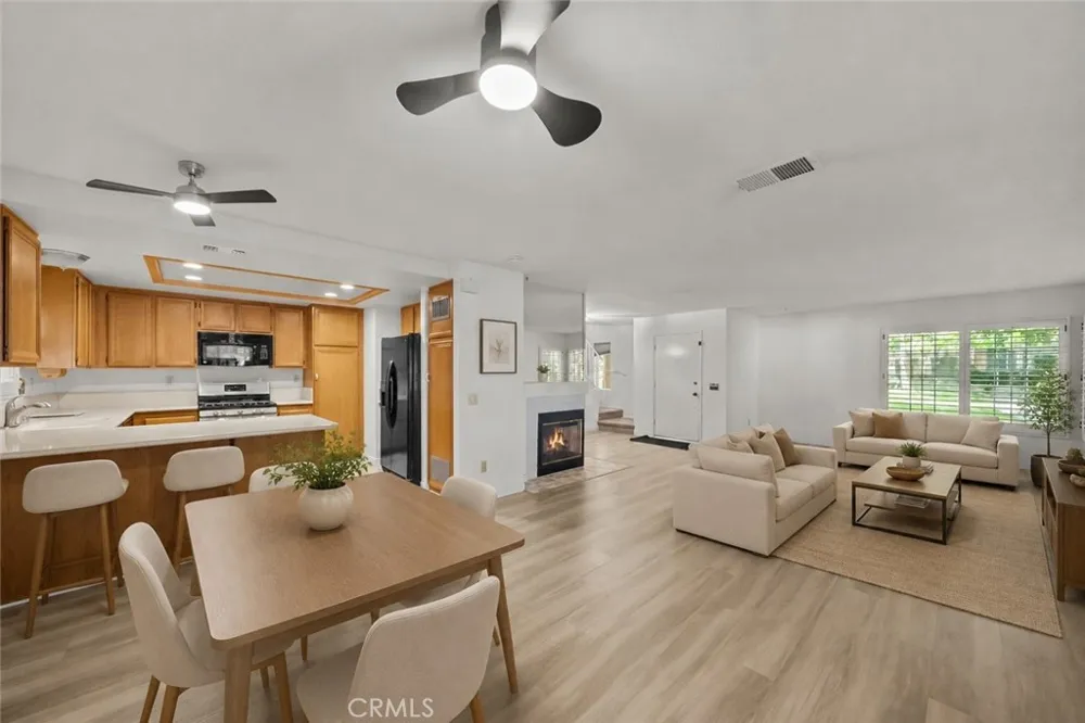 25234 Steinbeck #A Stevenson Ranch, CA 91381