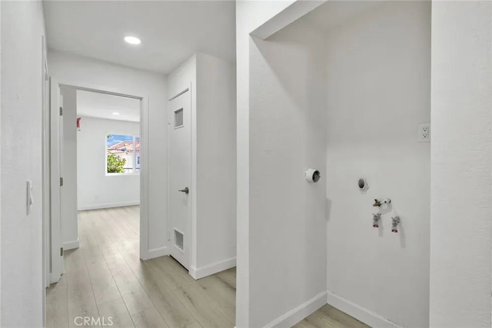 6100 Rugby #211 Huntington Park, CA 90255