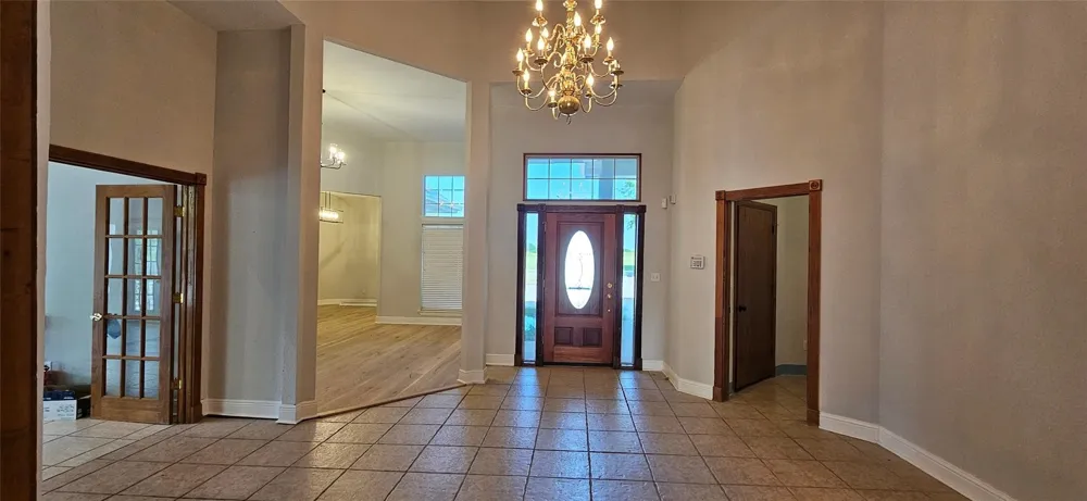 137 Oakview Road Gainesville, TX 76240