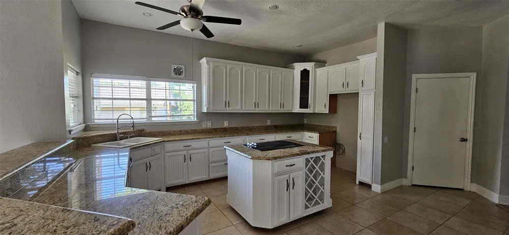 137 Oakview Road Gainesville, TX 76240