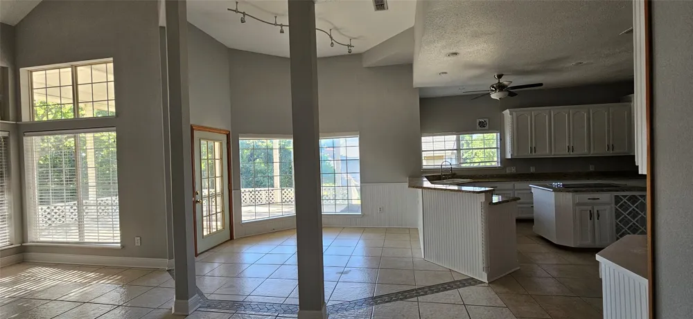137 Oakview Road Gainesville, TX 76240