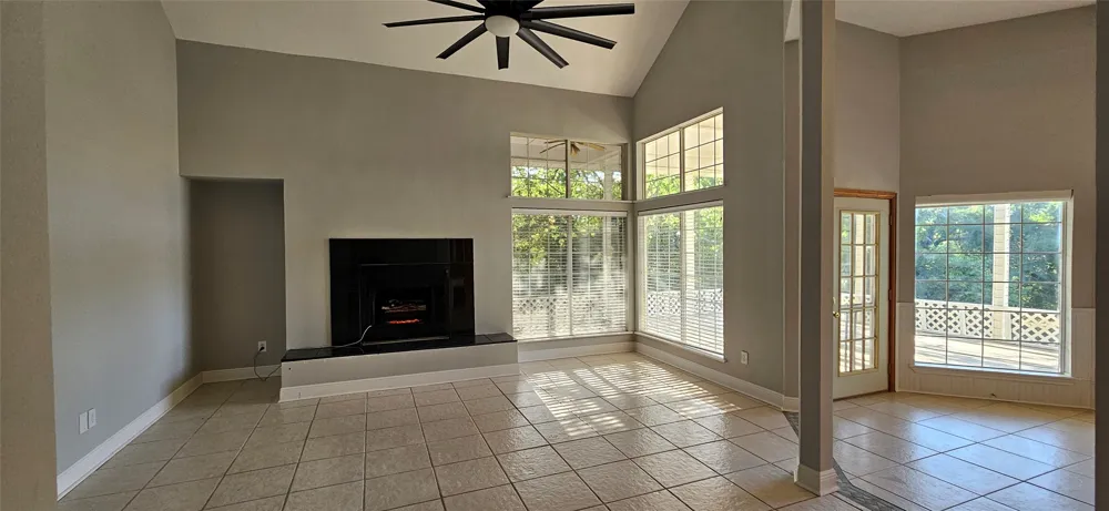 137 Oakview Road Gainesville, TX 76240