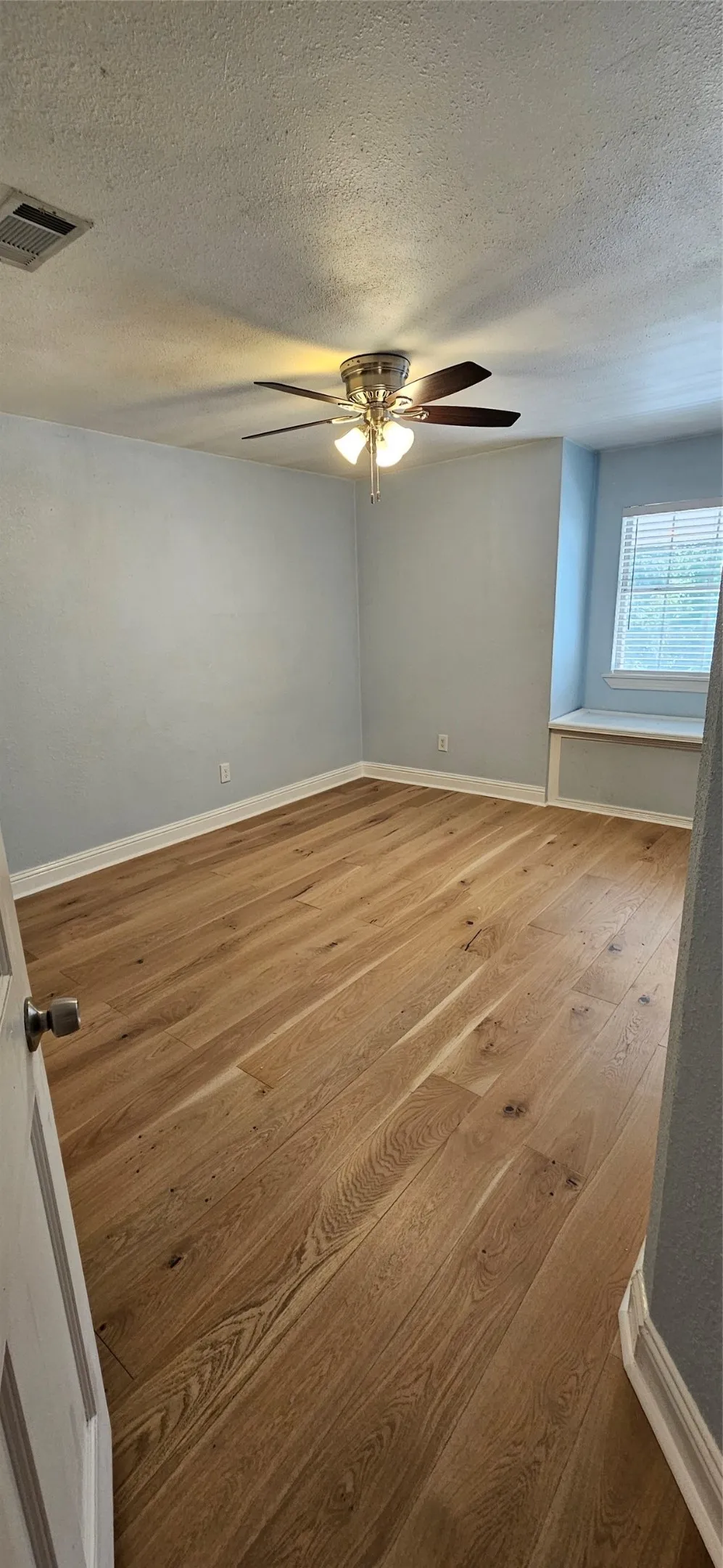 137 Oakview Road Gainesville, TX 76240