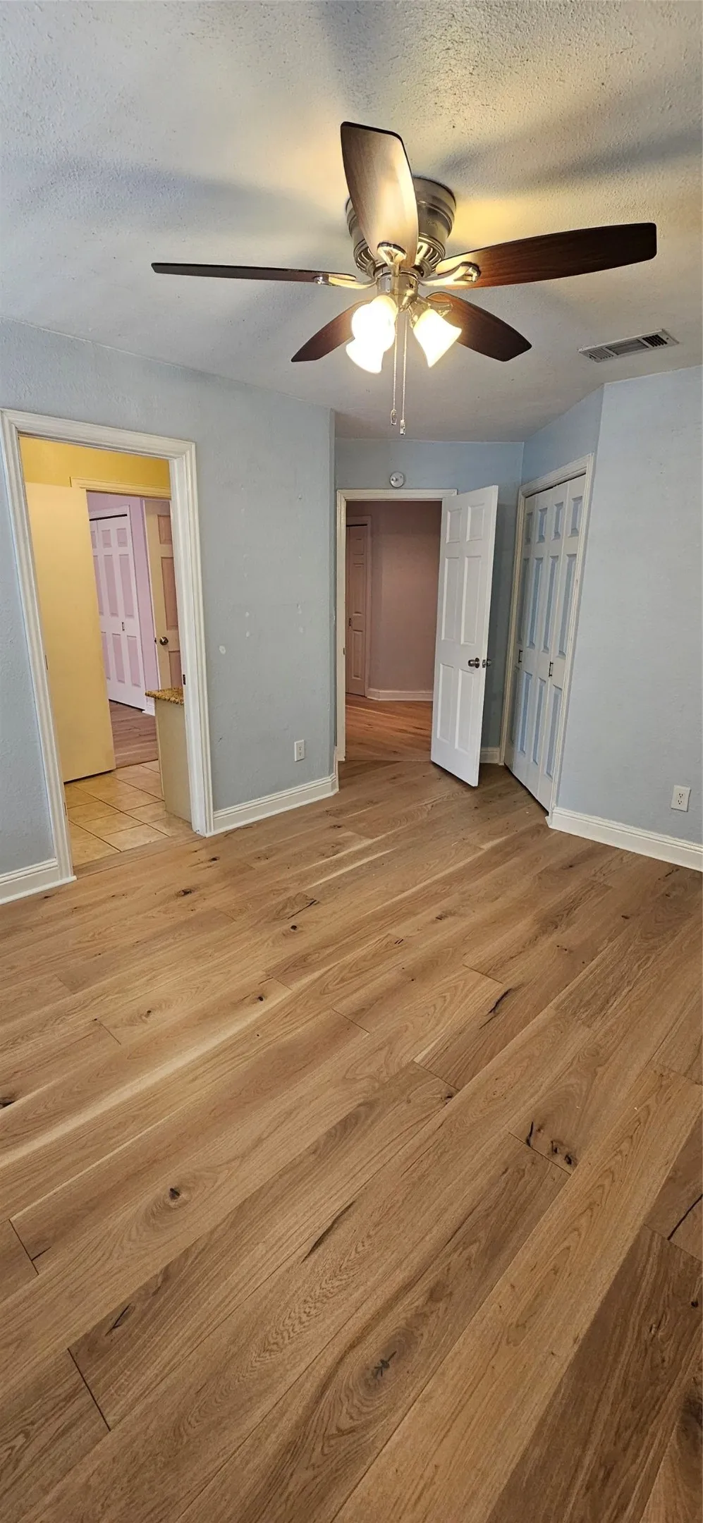 137 Oakview Road Gainesville, TX 76240