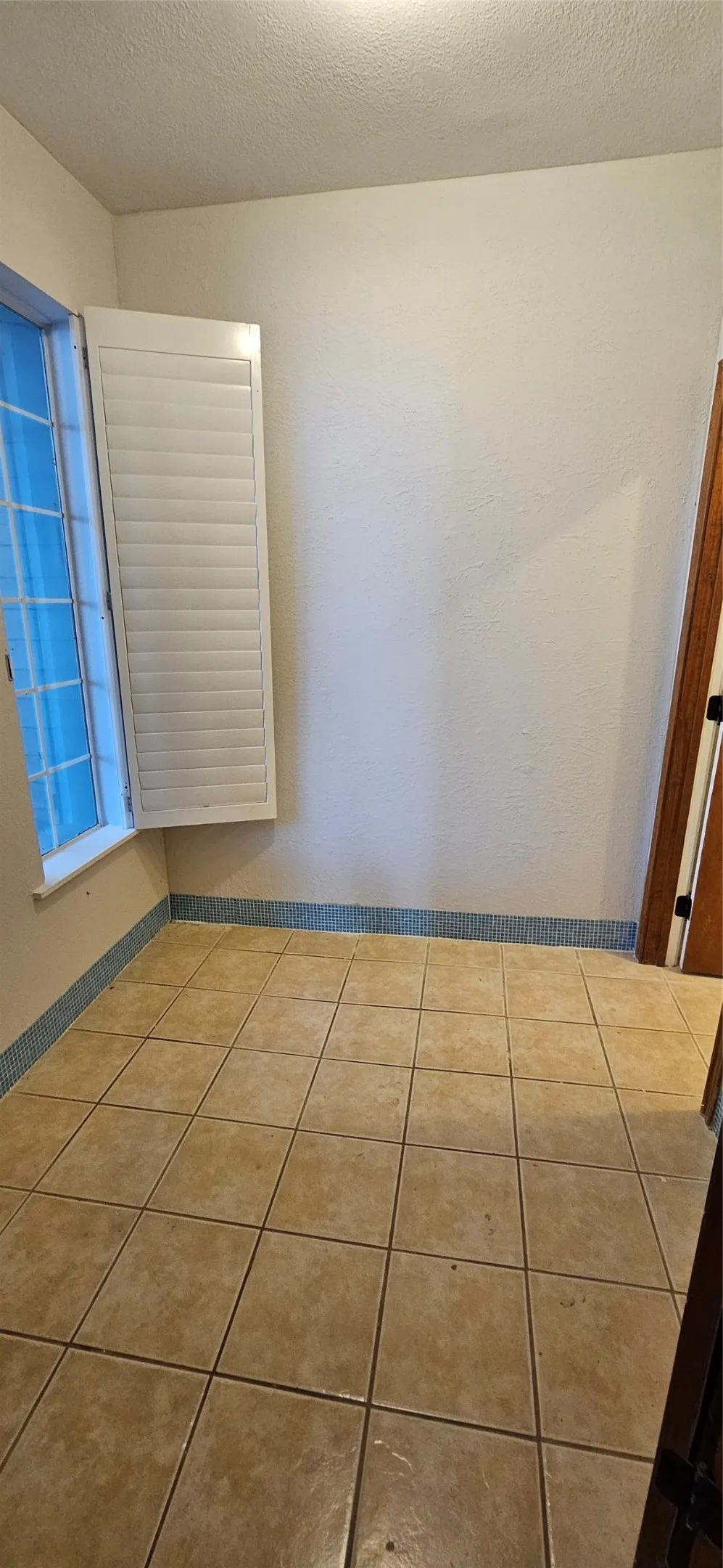137 Oakview Road Gainesville, TX 76240
