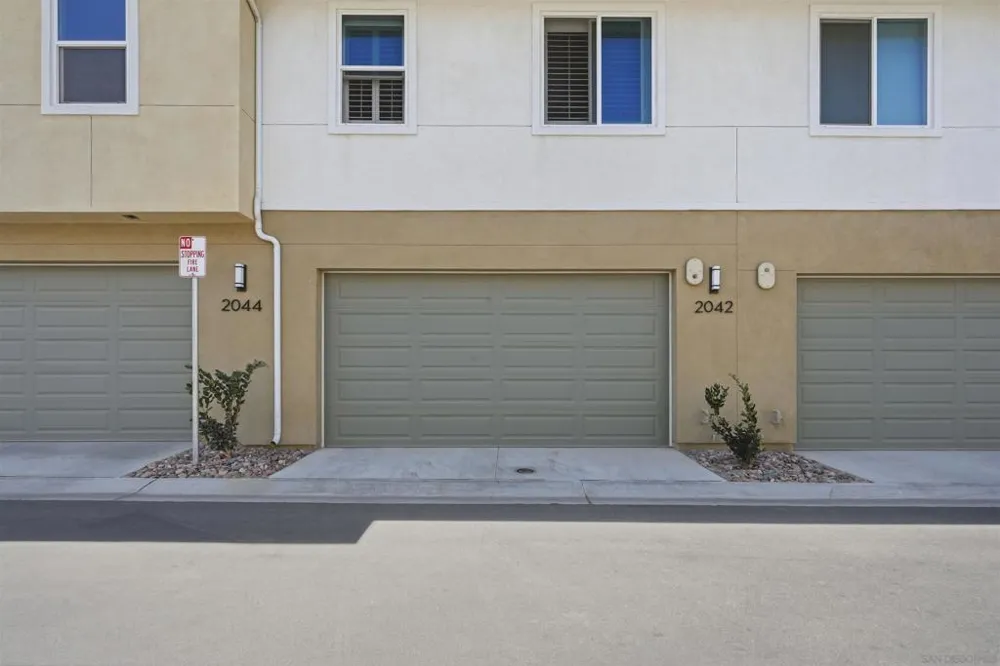 2044 BLUESTONE CIR. Chula Vista, CA 91913