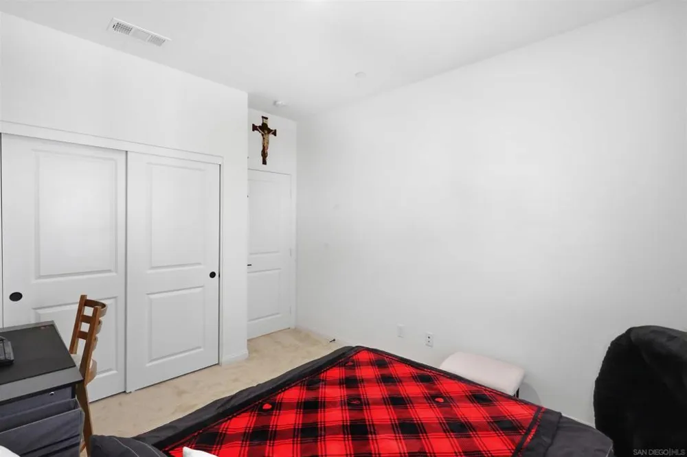 2044 BLUESTONE CIR. Chula Vista, CA 91913