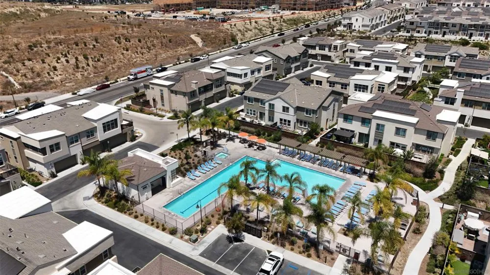 2044 BLUESTONE CIR. Chula Vista, CA 91913