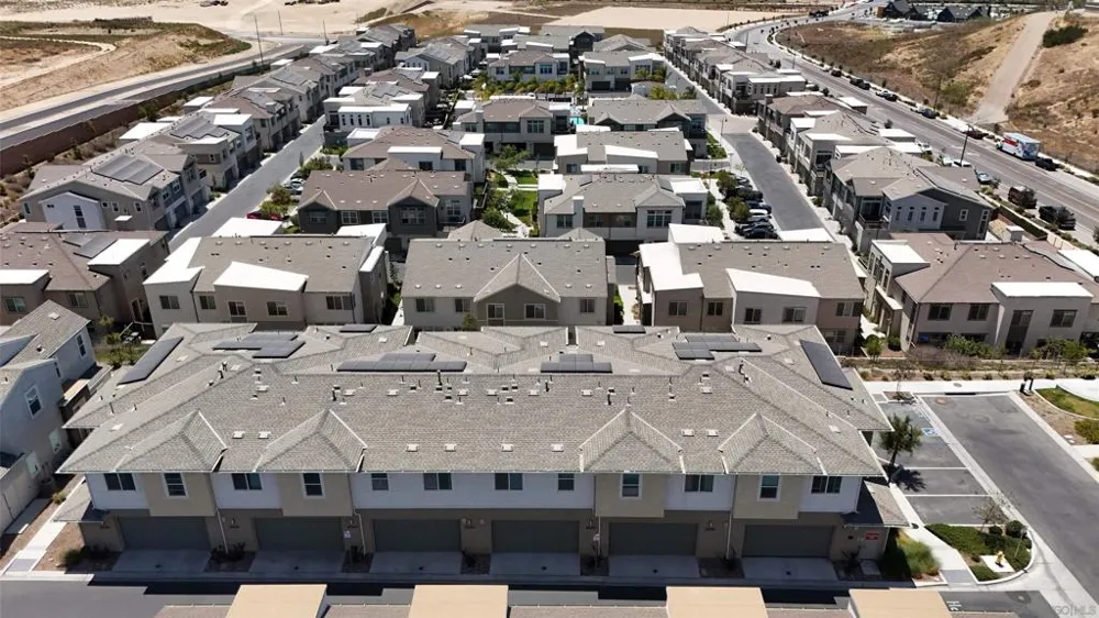 2044 BLUESTONE CIR. Chula Vista, CA 91913