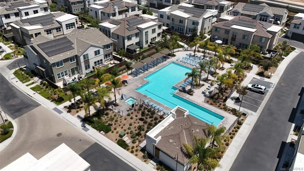 2044 BLUESTONE CIR. Chula Vista, CA 91913