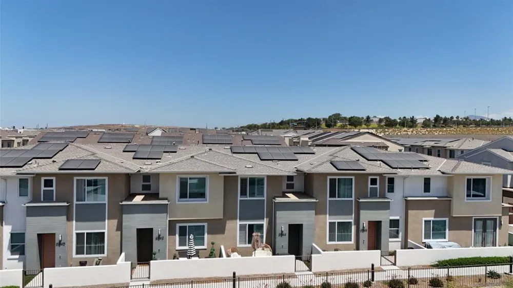 2044 BLUESTONE CIR. Chula Vista, CA 91913