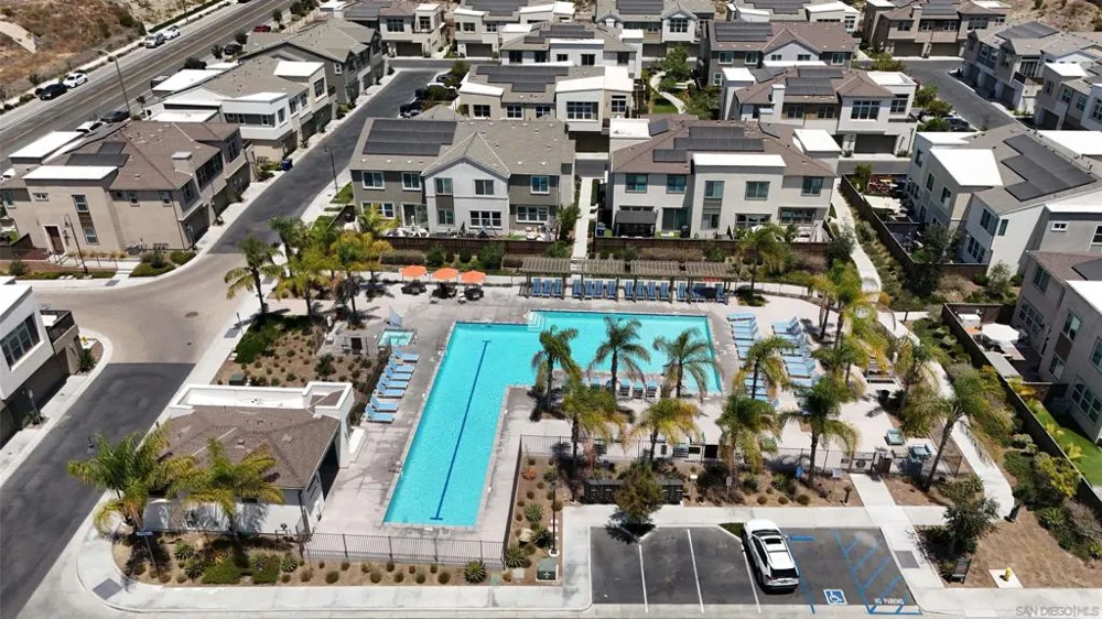 2044 BLUESTONE CIR. Chula Vista, CA 91913