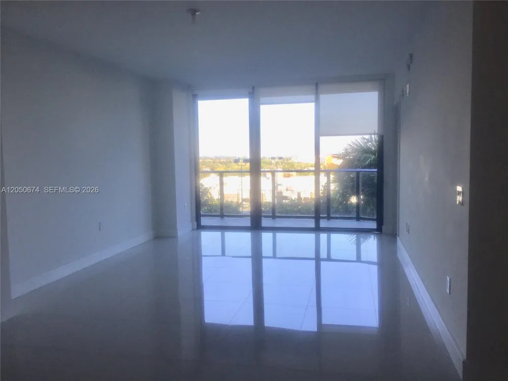 121 NE 34th St #912 Miami, FL 33137