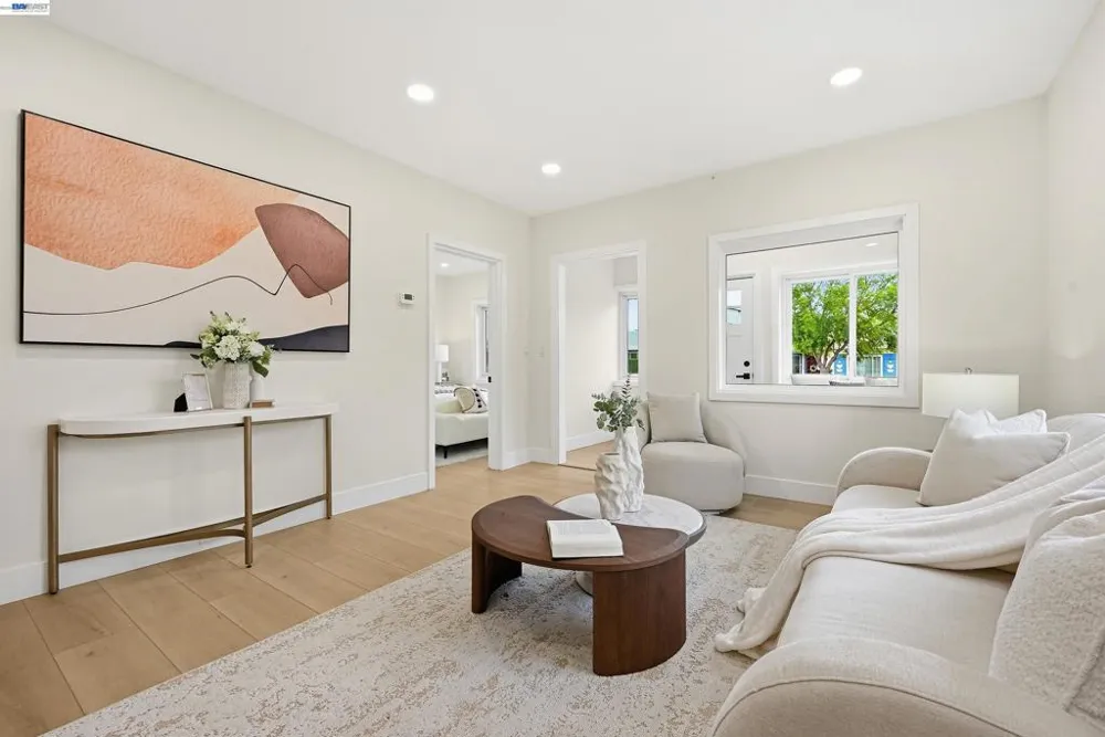 22 Garden Rd Alameda, CA 94502