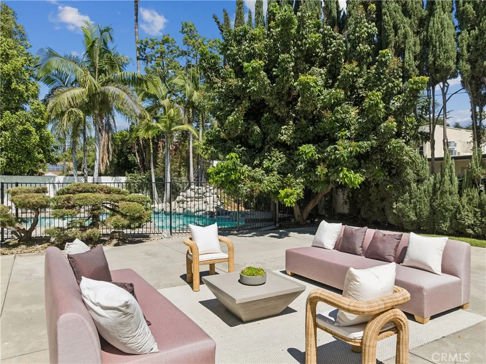 515 W Le Roy Arcadia, CA 91007